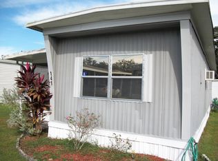 141 Oakhill Ridge Rd, Valrico, FL 33594