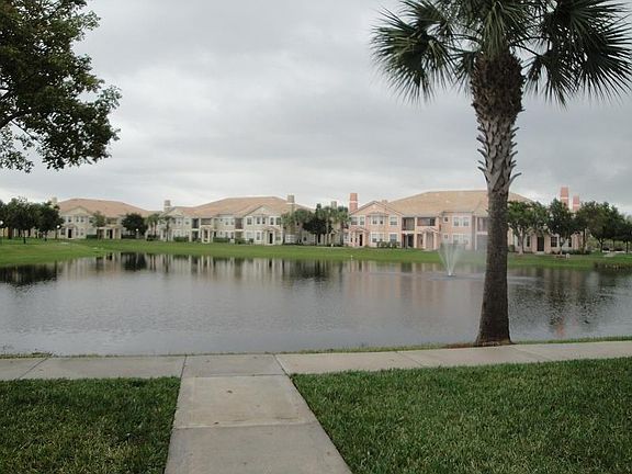 4th image of 2304 Belmont Ln #2304