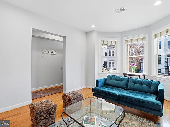 3rd image of 1925 6th St NW