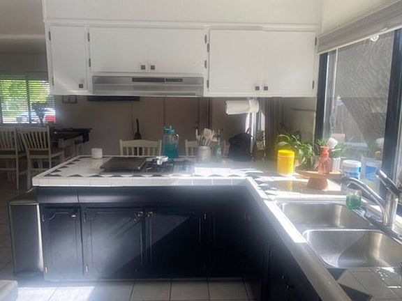 5th image of 2961 Litchfield Dr