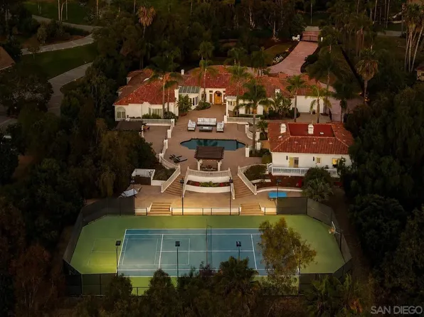 6998 Rancho La Cima Dr, Rancho Santa Fe, CA 92067