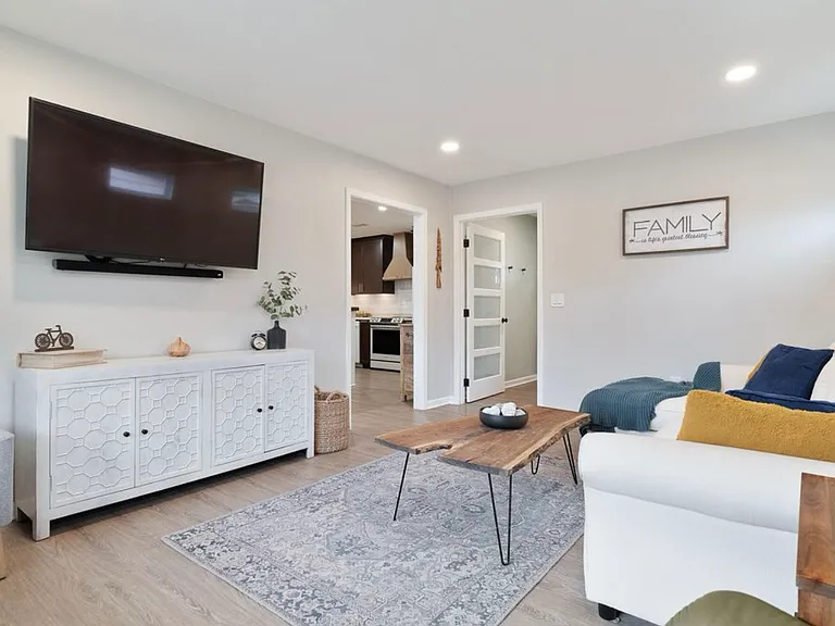 116 Audrey Cir — Photo 13