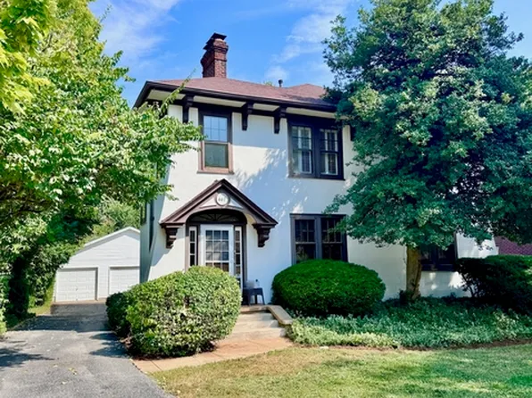 447 Catalina Ave #2N, Saint Louis, MO 63119