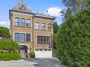 20 Davenport Ave #C, Greenwich, CT 06830