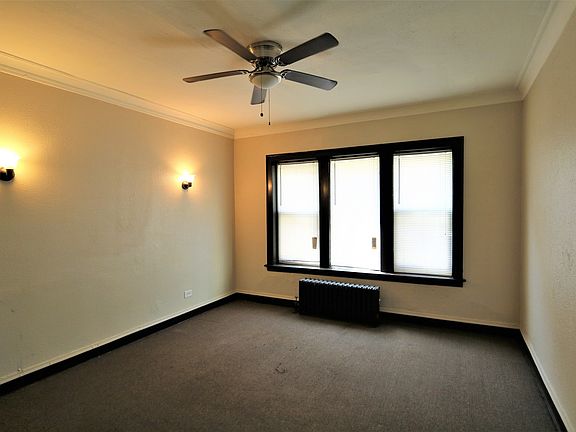 2nd image of 9052 S Dauphin Ave APT 1E