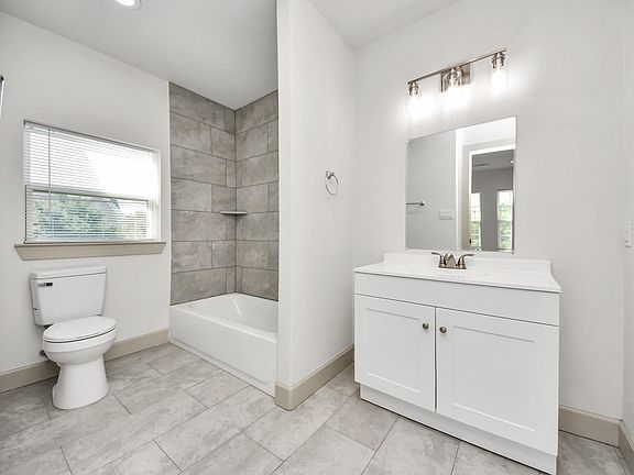 3rd image of 2919 Rosedale St #B