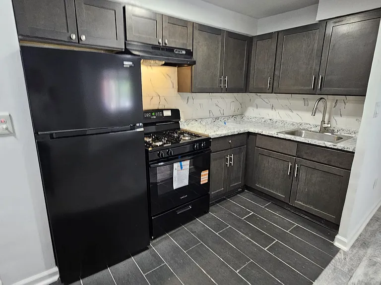 276 Prospect St #1E — Photo 5