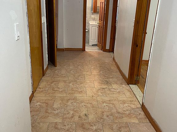 1st floor hallway