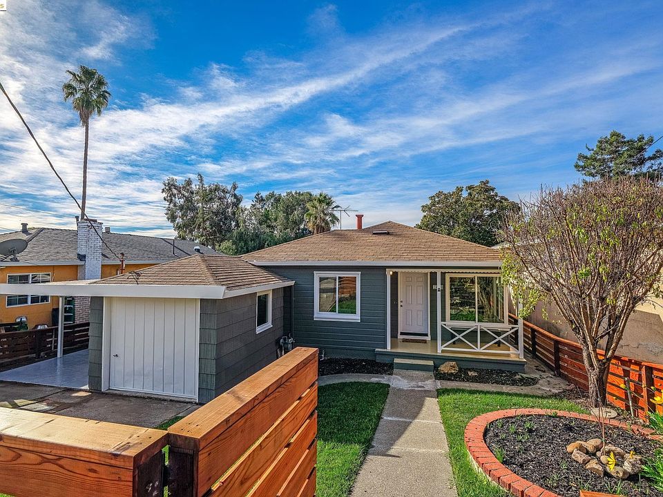 1st image of 24639 Leona Dr
