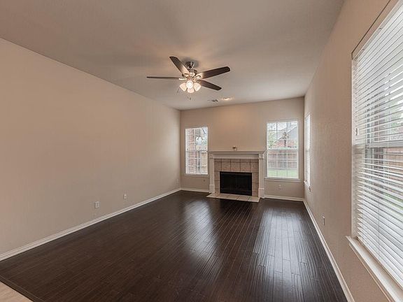 4th image of 2034 Westbury Ln