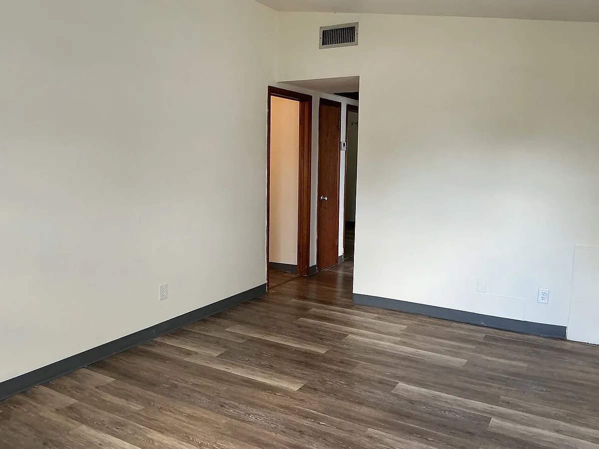 Building Photo - 3015 Balfour Ave