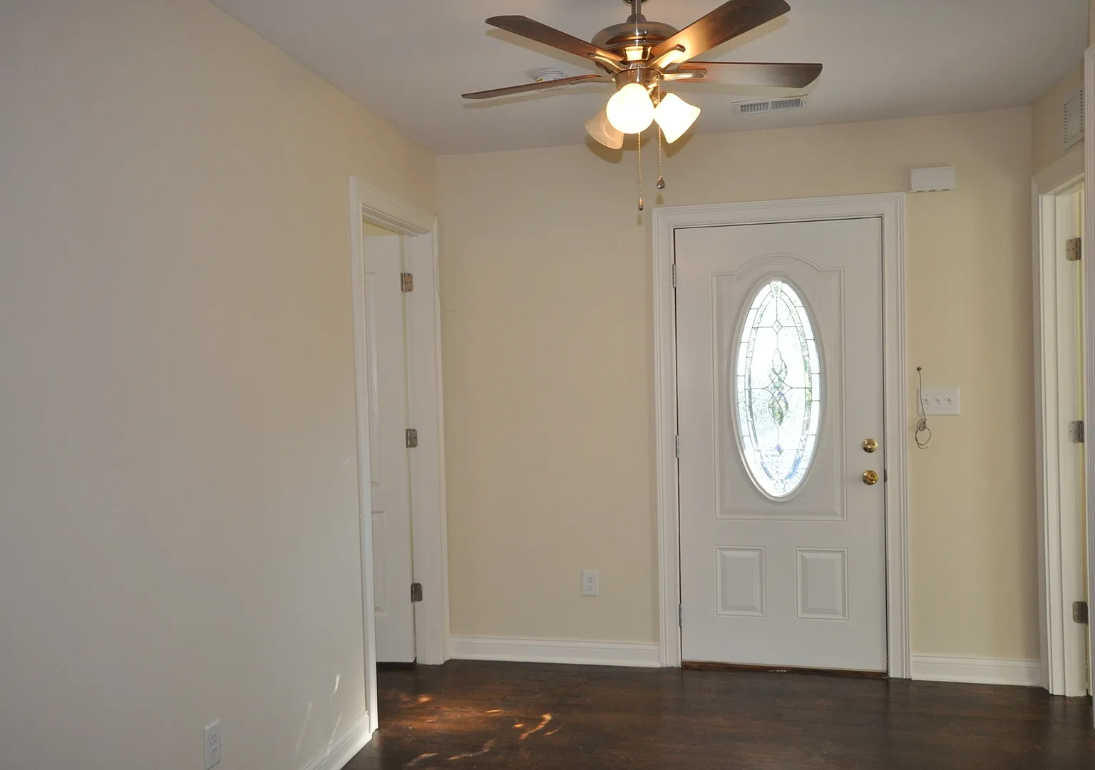 Now Pre-Leasing for 2027-28 School Year! — Photo 4