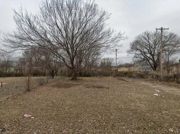 4986 N Trenton Ave, Tulsa, OK 74126