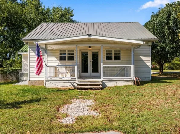 1575 Thompson Station Rd W, Thompsons Station, TN 37179