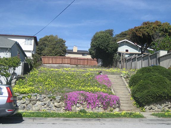 3rd image of 806 Baden Ave