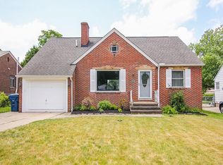 4558 W 221st St, Fairview Park, OH 44126