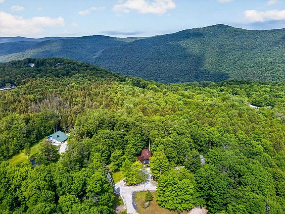 3rd image of 309 Ladyslipper Lane