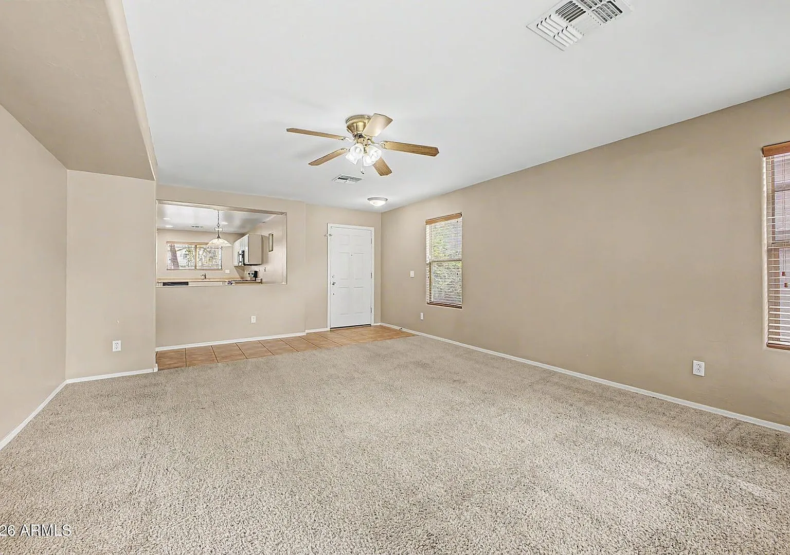 Nicely updated 3 bed, 2 bath in San Tan Valley — Photo 3
