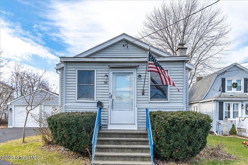 3rd image of 33 Genesee Avenue