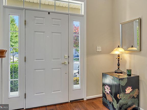 5th image of 116 Landis Way N