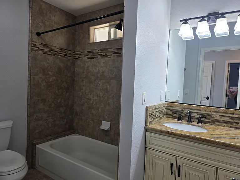 780 W Cotati Ave — Photo 13