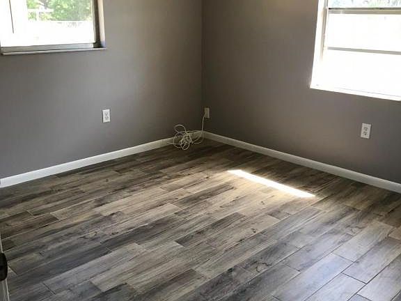3rd image of 6037 Crafton Dr