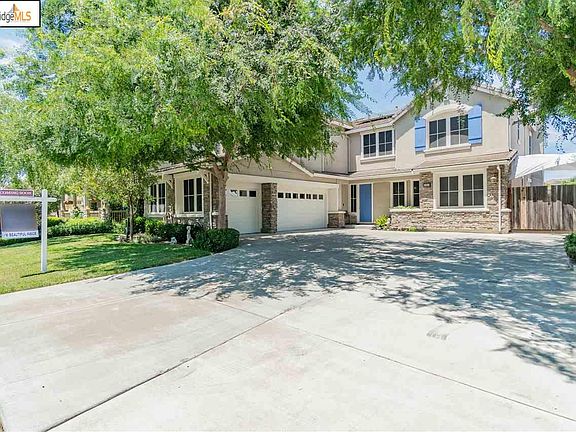 2nd image of 1851 Toulouse Ln