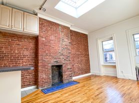 58 W 84th St, New York, NY