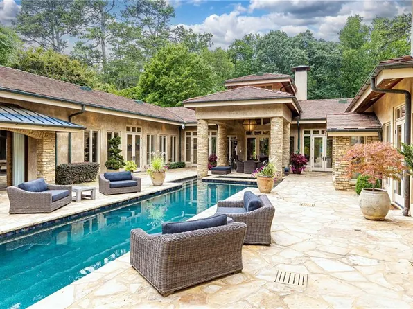 544 Valley Rd NW, Atlanta, GA 30305
