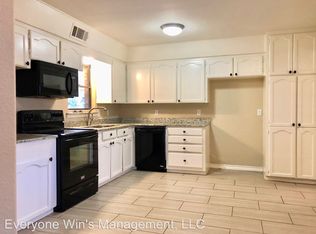 1615 Bryant St, Irving, TX 75061