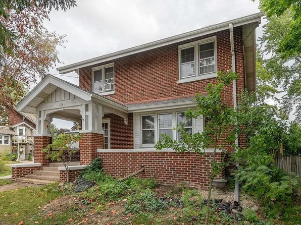 216 North Main STREET, Iron Ridge, WI 53035