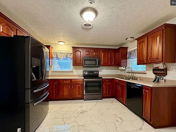 3rd image of 8611 Butler Warren Rd