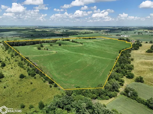 134th Avenue Dr, Belle Plaine, IA 52208