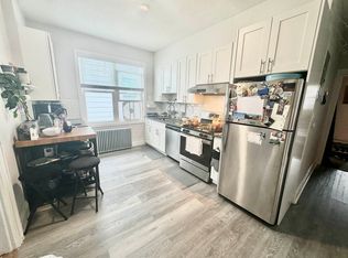 21-40 41st St #4, Astoria, NY 11105