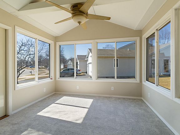 4th image of 9908 Pheasant Ln