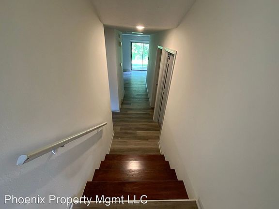 2nd image of 439 N Shiloh Ave