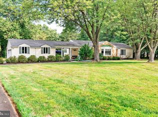 53 Richardson Rd, Robbinsville, NJ 08691