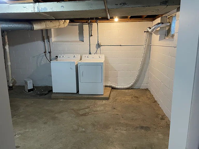 120 S Scott St #120 — Photo 10