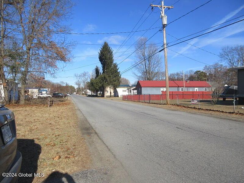 4th image of 13 Ohio Avenue