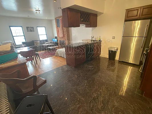 Rented by Highline Residential | media 18