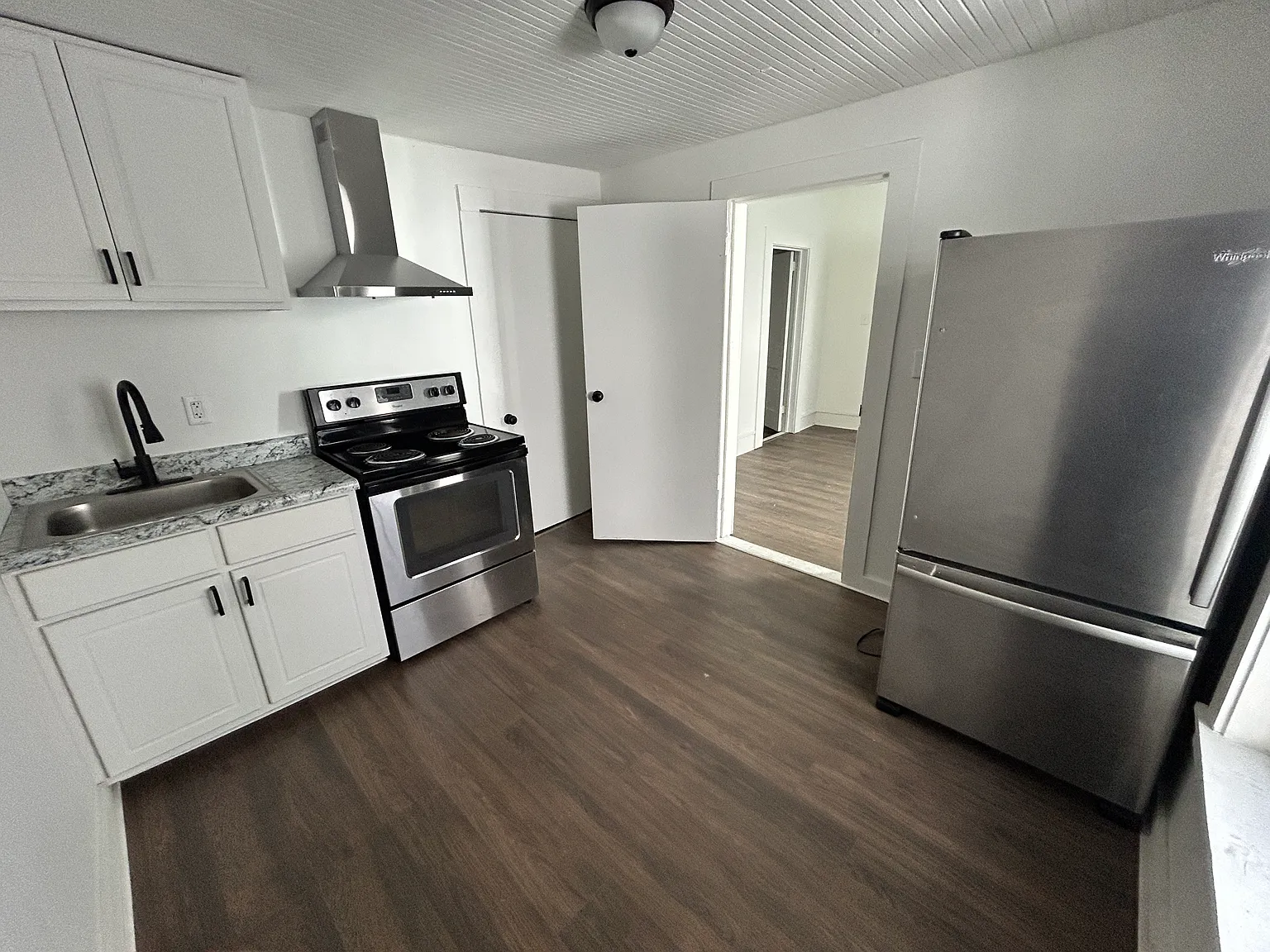 2 bed, 1712 sqft, $1,375 — Photo 2