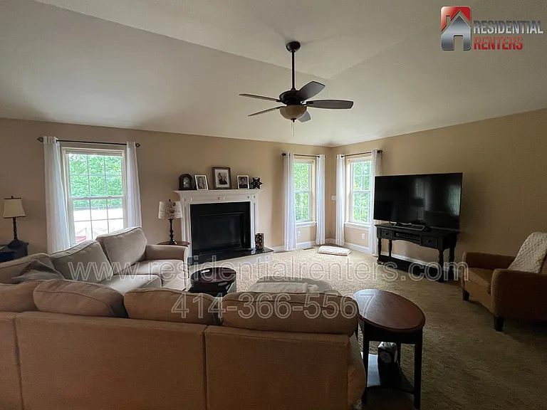 N77W22925 S Coldwater Cir — Photo 8
