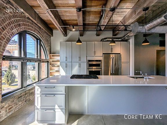 4th image of 1509 Walnut St #401