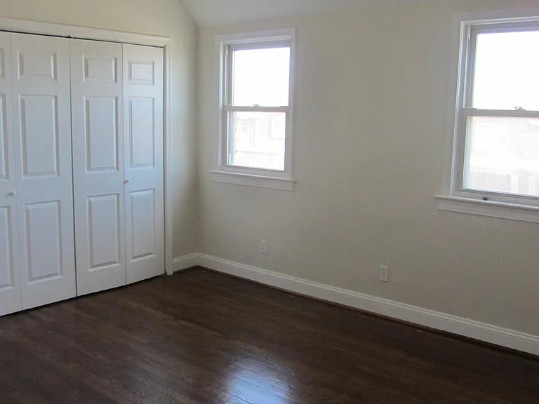 312 16th St NE — Photo 10