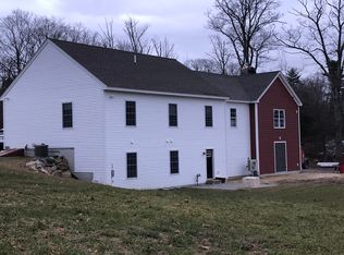 1 Davis Ln #B, New Boston, NH 03070