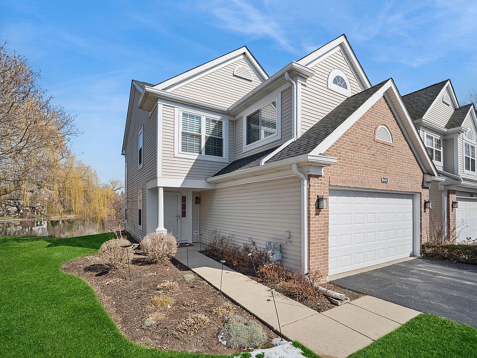 1st image of 221 Ainsley Dr