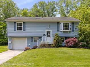 15 Newbury Cir, Howell, NJ 07731
