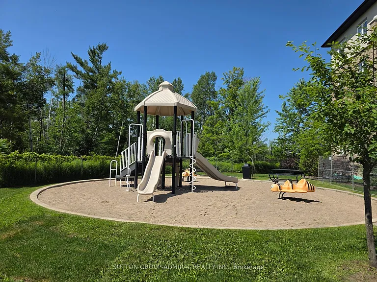 40 Ferndale Dr S #304 — Photo 16