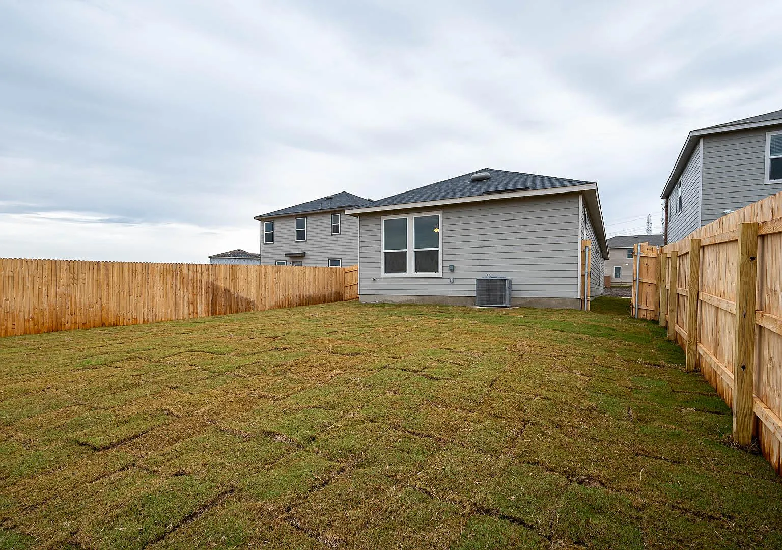 4411 Tivoli Dr — Photo 4