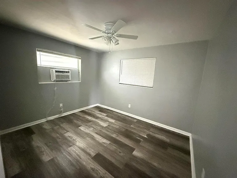 4109 SW 24th St — Photo 15